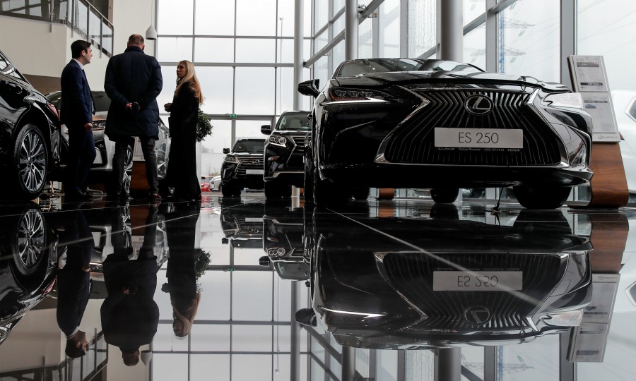 Russia's biggest car dealers, Rolf, seized by Kremlin Automotive News